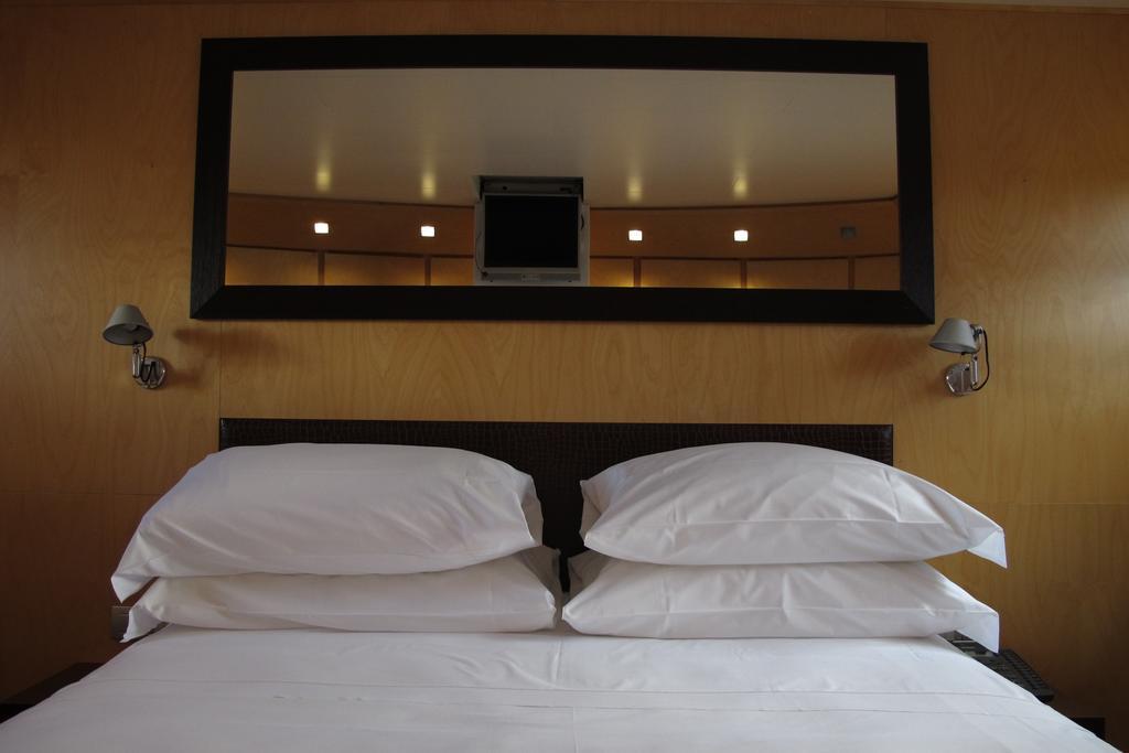 Yacht Bert Venezia Botel 5*