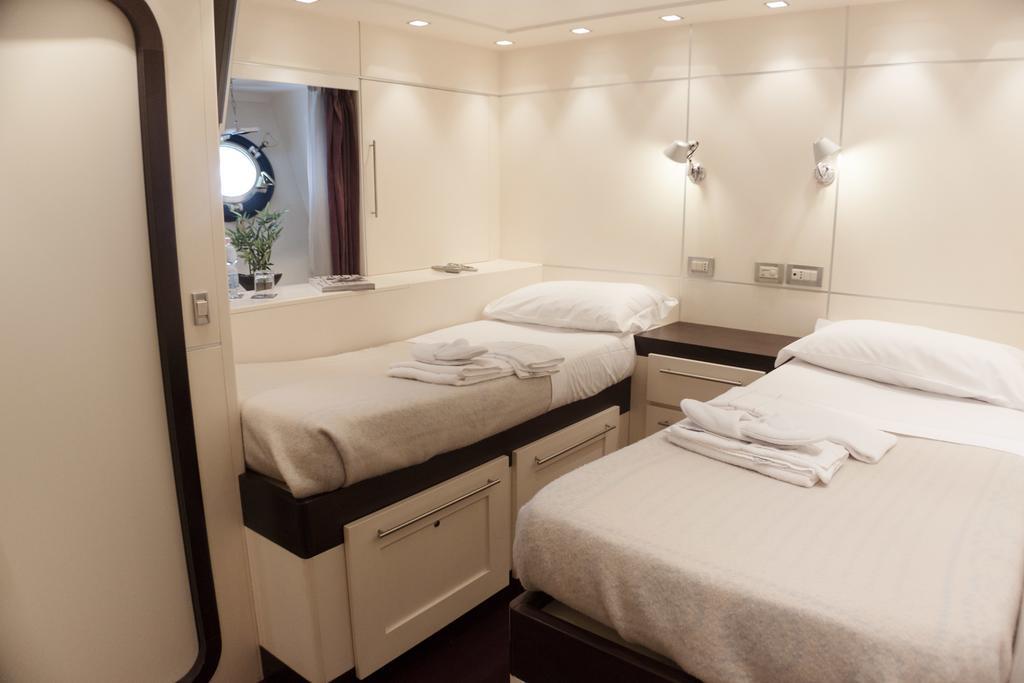 Botel Yacht Bert Venezia 5*